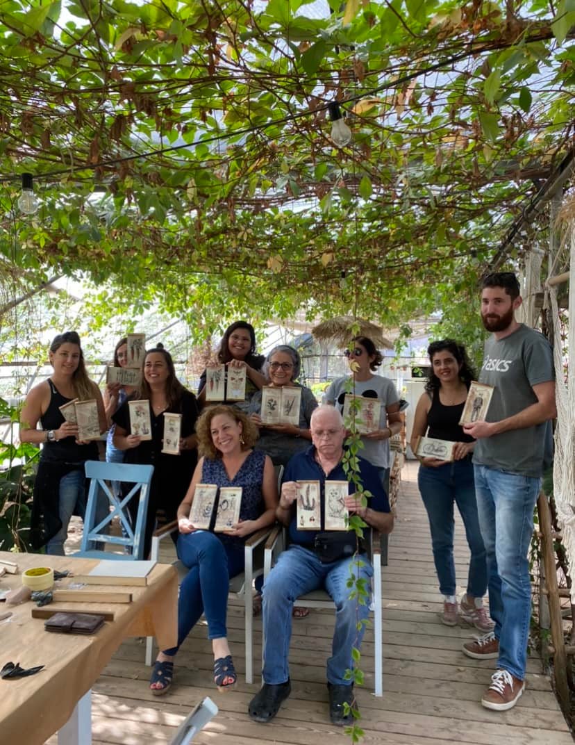 סדנת העברת תמונות על עץ בטכניקה ידנית - ביום שישי 07.11.25 ב"החממה" בקדימה .